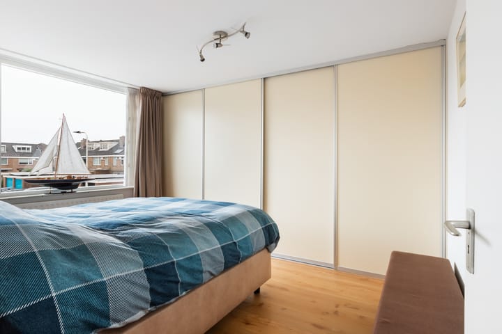 Foto 17 van Bloeme 27