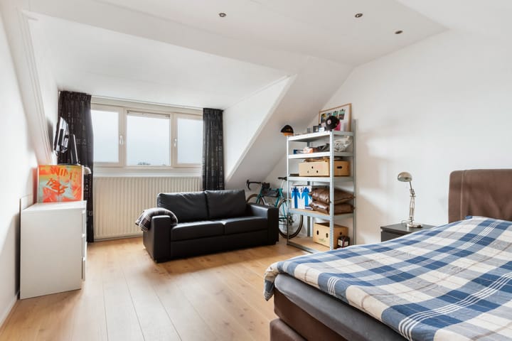 Foto 34 van Bloeme 27