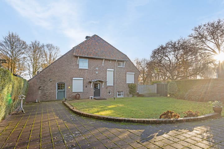 Foto 2 van Min.Charles Ruysstraat 11