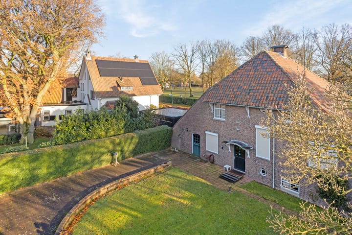 Foto 33 van Min.Charles Ruysstraat 11