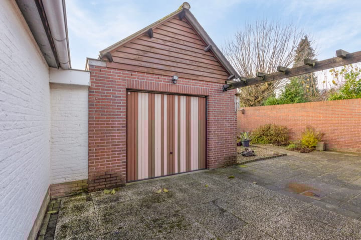 Foto 33 van Molenstraat 15