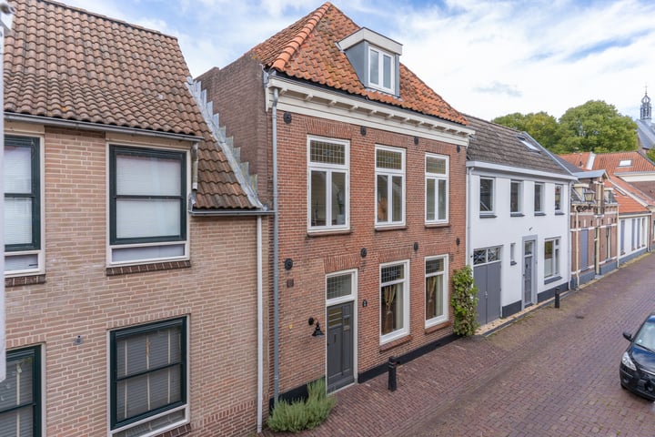 View photo of Burgtstraat 6