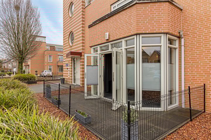 Foto 28 van Harrie Carisstraat 6