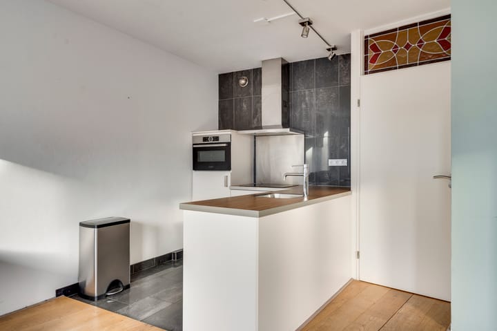 Foto 6 van Akerstraat 12-D