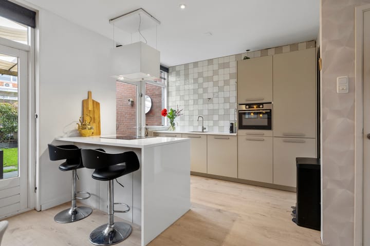 Foto 9 van Prof. Zeemanstraat 21