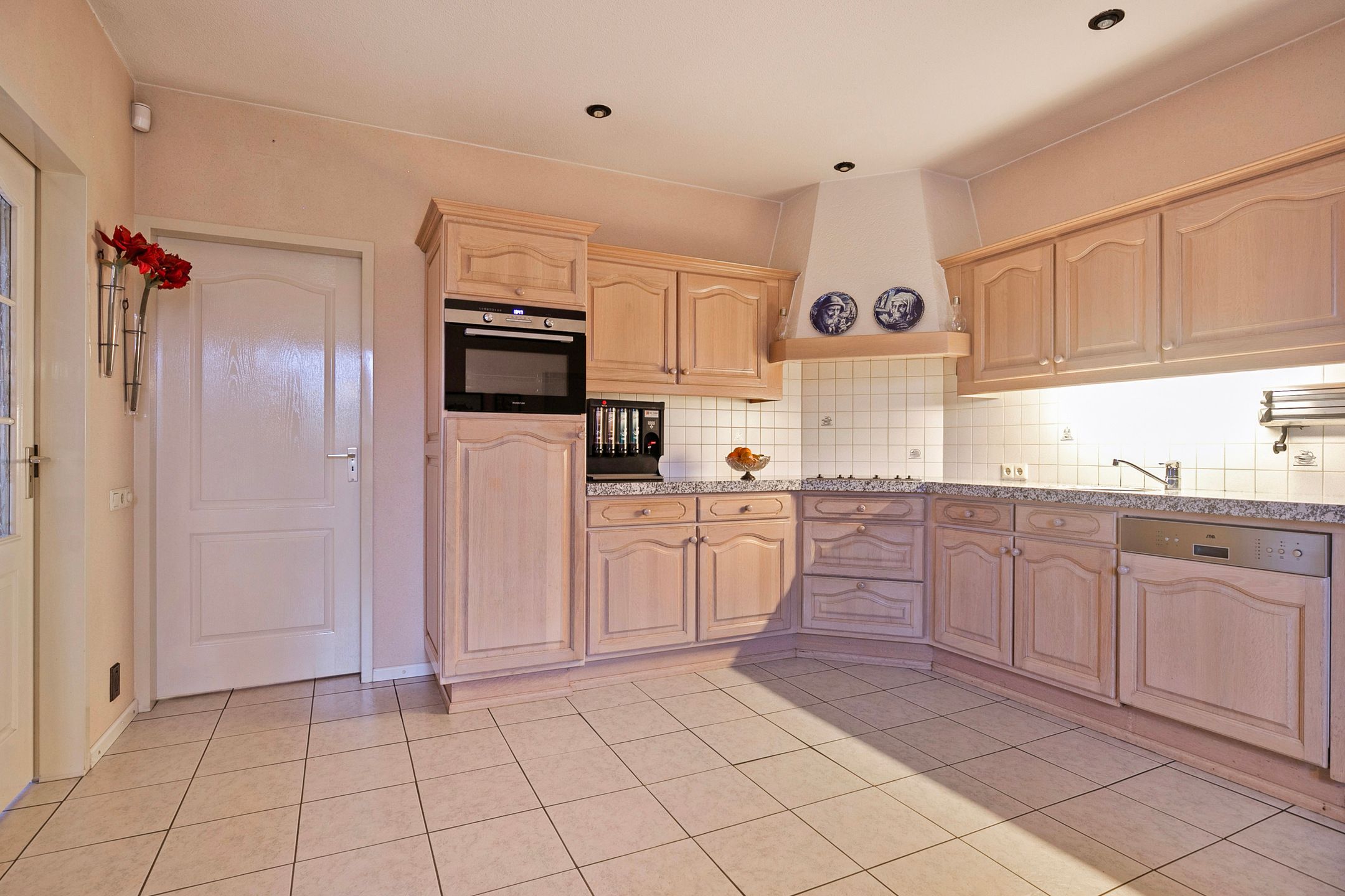 Photo 21 of Tipweg 72