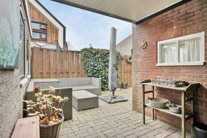 Foto 5 van Spoorstraat 8