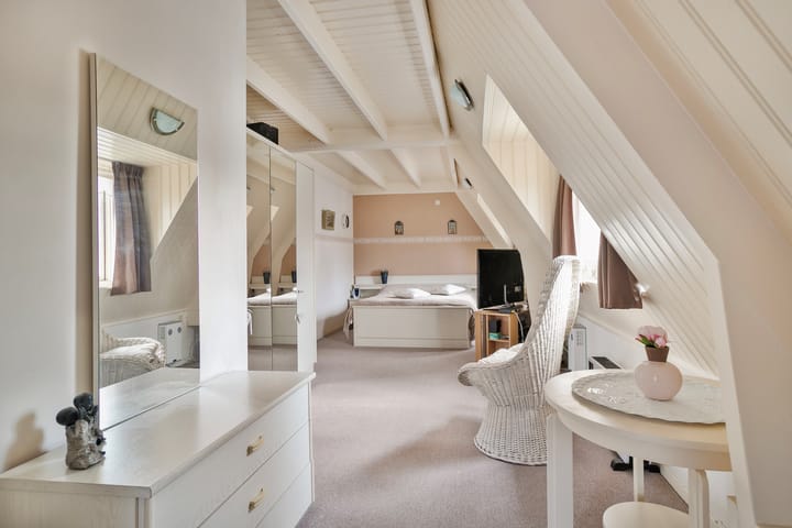 Photo 6 of Spoorstraat 8