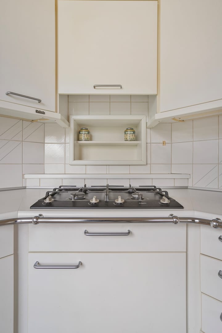 Photo 19 of Spoorstraat 8