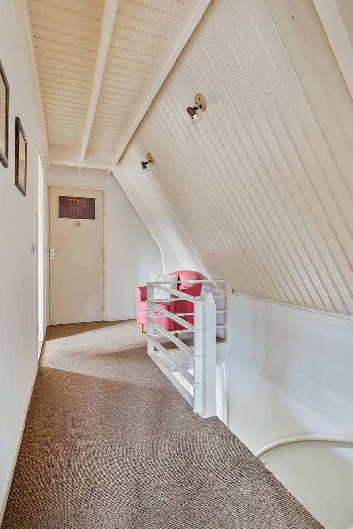 Photo 26 of Spoorstraat 8