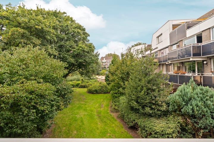 Foto 28 van Michaëlplein 130