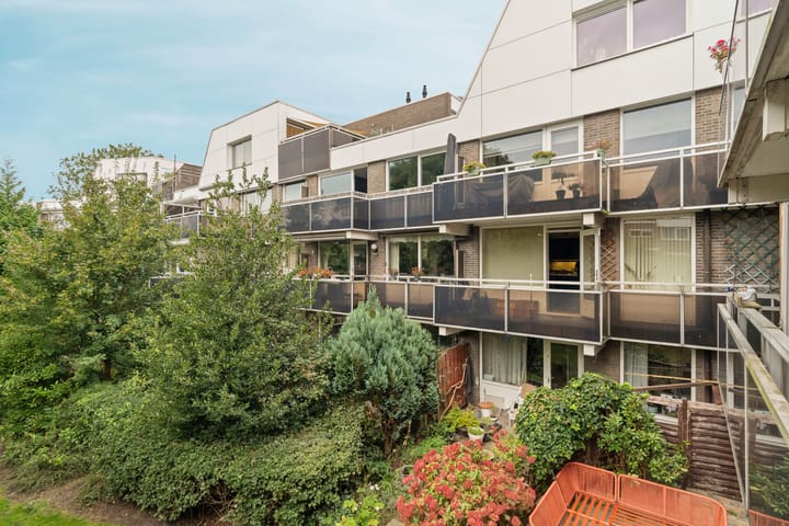 Foto 30 van Michaëlplein 130