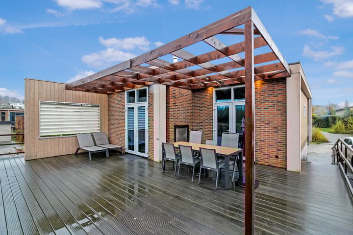 Photo 2 of Valkenburgerweg 128-561