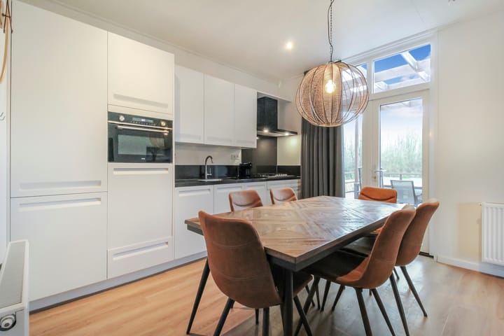 Photo 9 of Valkenburgerweg 128-561