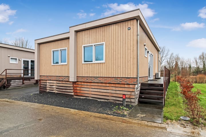 Photo 22 of Valkenburgerweg 128-561