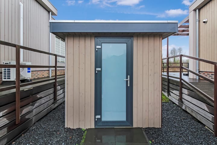 Photo 24 of Valkenburgerweg 128-561