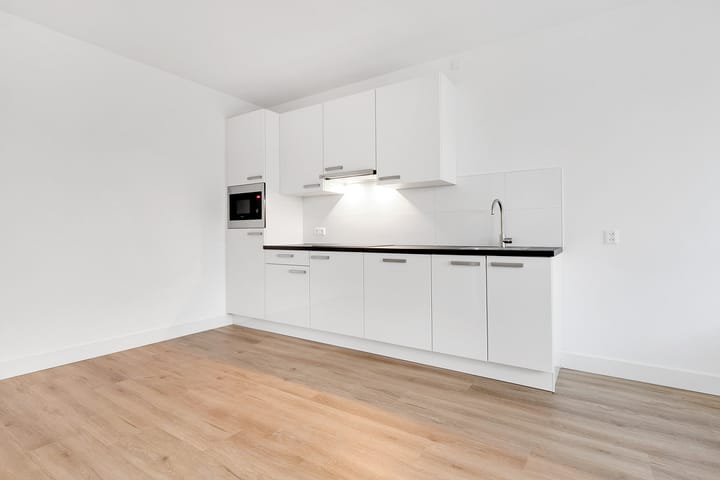 Foto 8 van Veenbesstraat 6