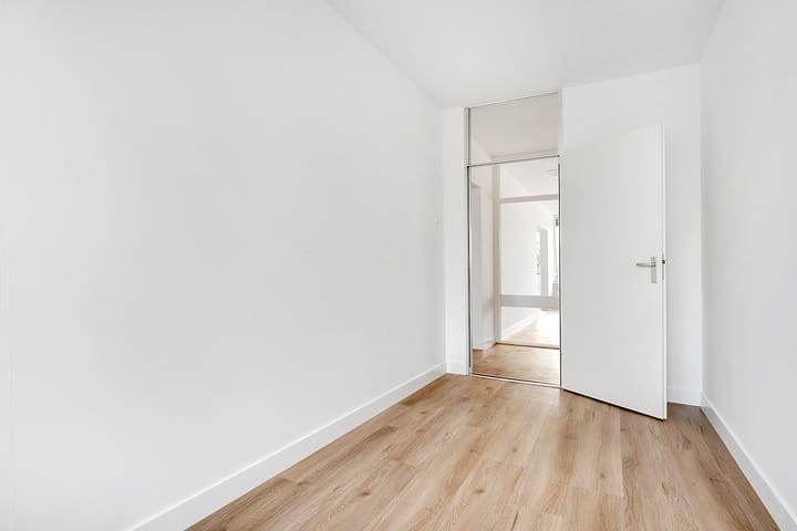 Foto 19 van Veenbesstraat 6