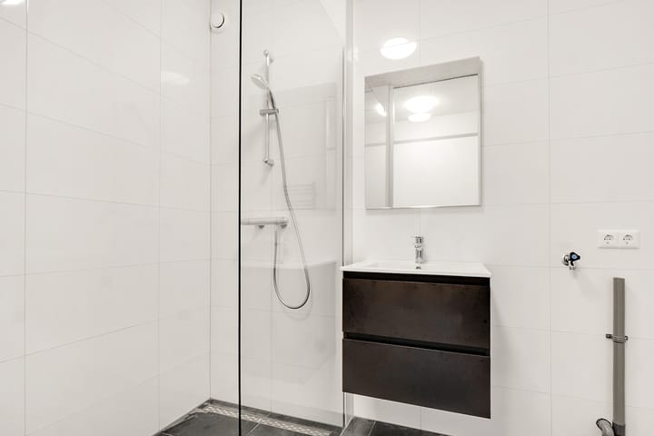 Foto 24 van Veenbesstraat 6