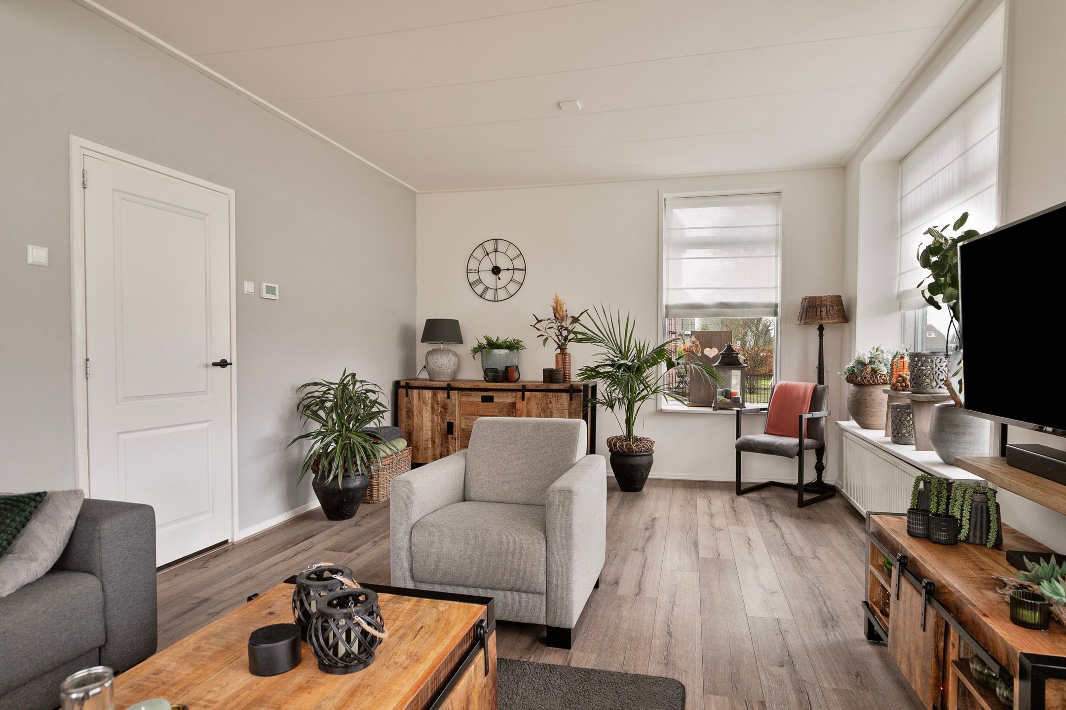 Foto 12 van Zuiderzeestraatweg 330