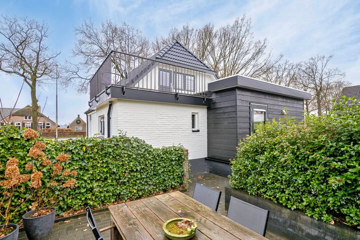 Foto 32 van Zuiderzeestraatweg 330