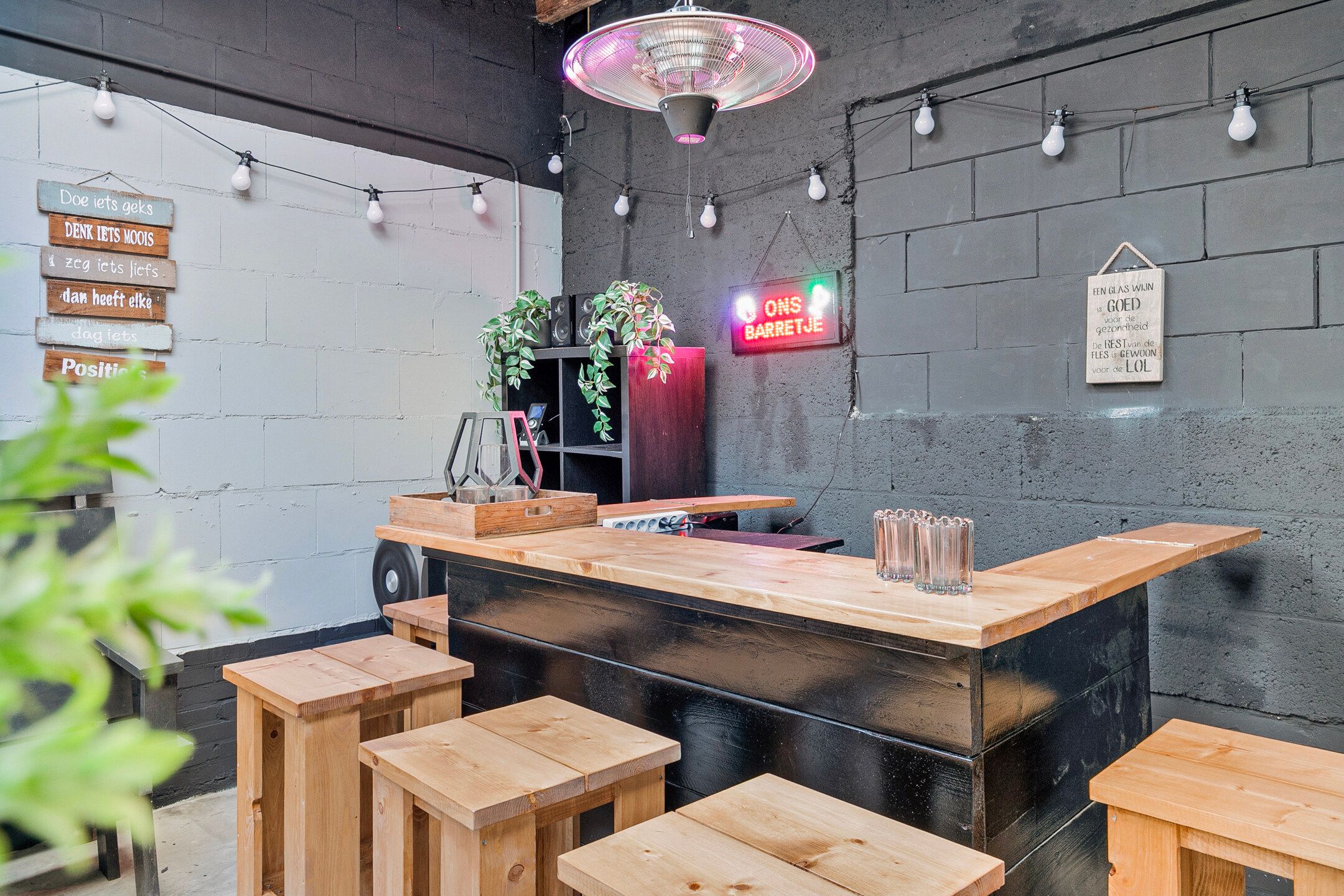 Foto 39 van Zuiderzeestraatweg 330