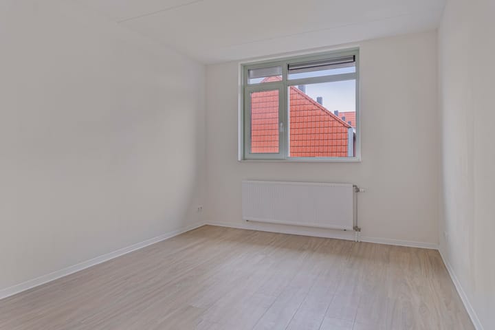 Foto 12 van Maagd 13