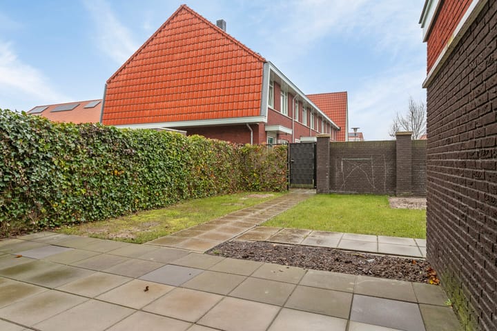 Foto 20 van Maagd 13