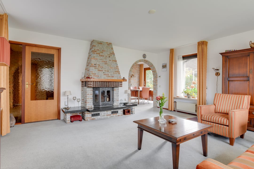 Foto 11 van Leeuwetand 19