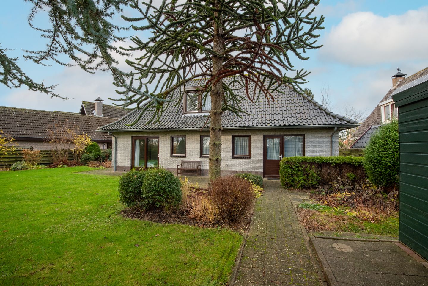 Foto 50 van Leeuwetand 19