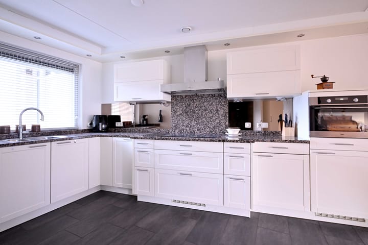 Foto 12 van Vlinderparkweg 68