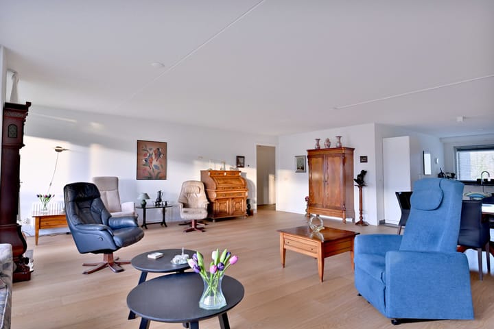 Foto 18 van Vlinderparkweg 68