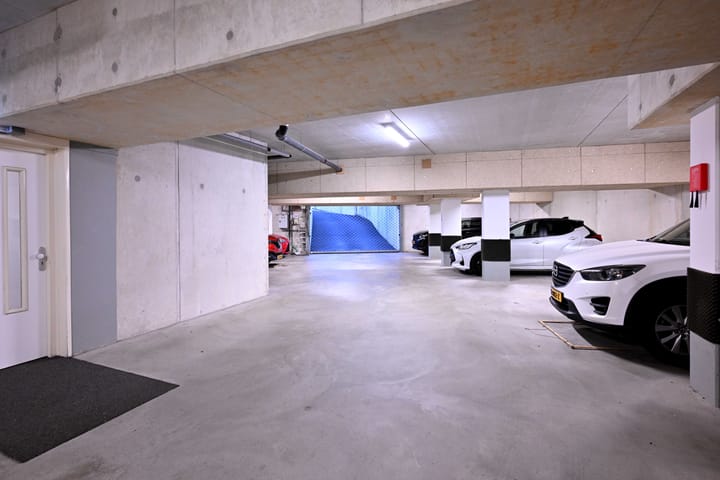 Foto 33 van Vlinderparkweg 68