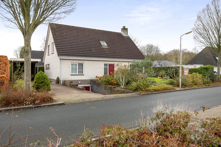 Foto 1 van De Haarmansenk 85