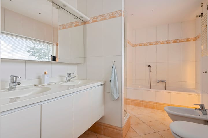 Foto 28 van Raadhuislaan 49