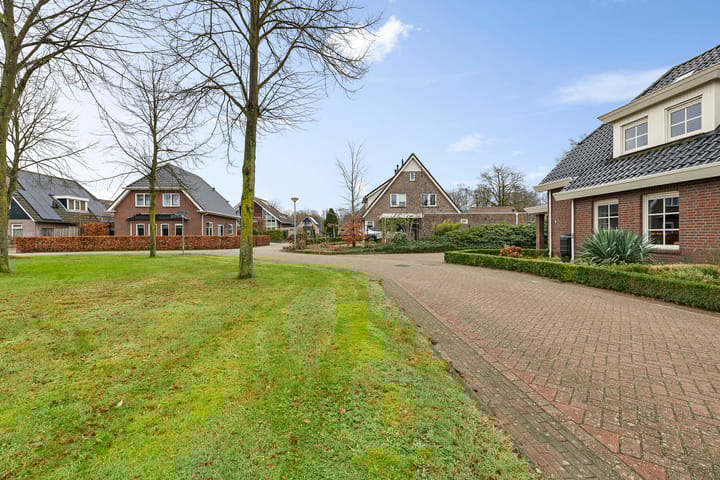 Foto 36 van De Linden 9