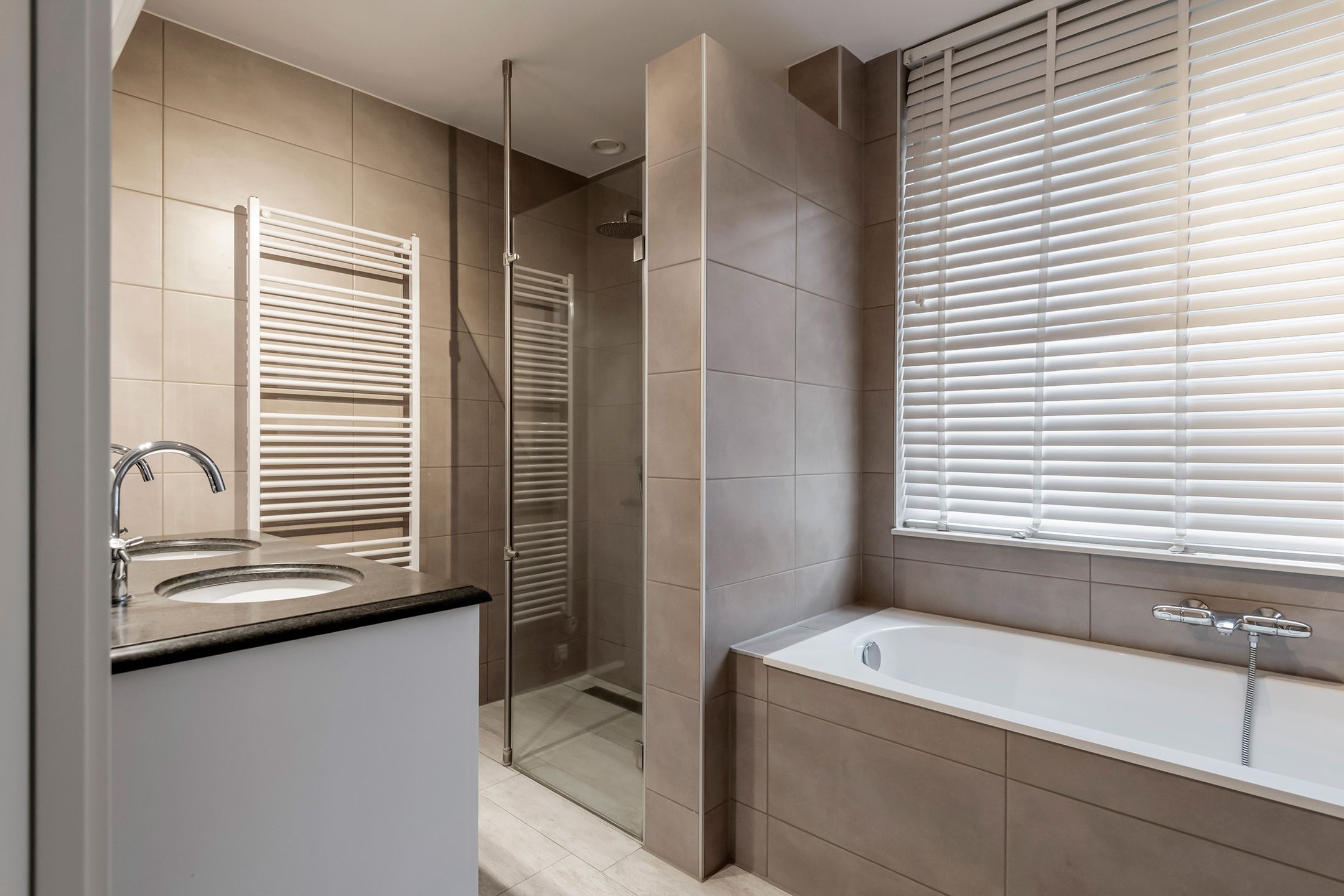 Foto 24 van Rijnauwen 1