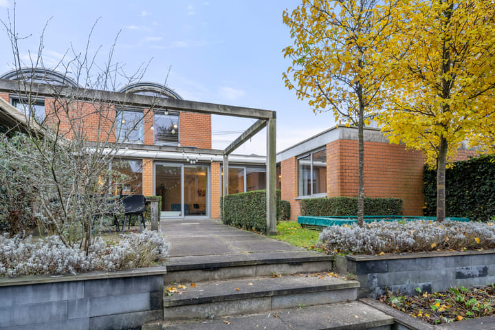 Foto 2 van Cerise 46