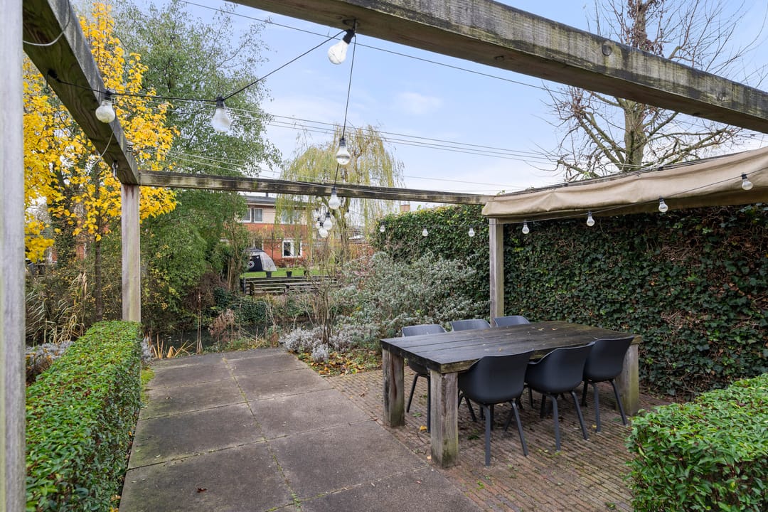 Foto 11 van Cerise 46