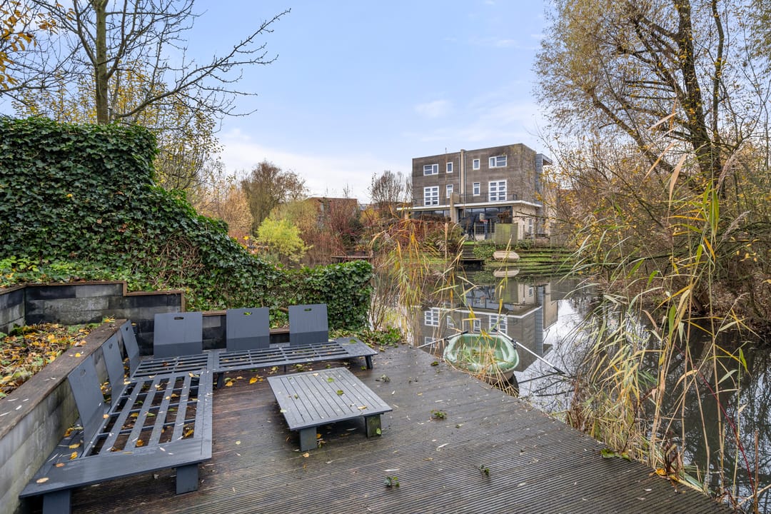 Foto 16 van Cerise 46