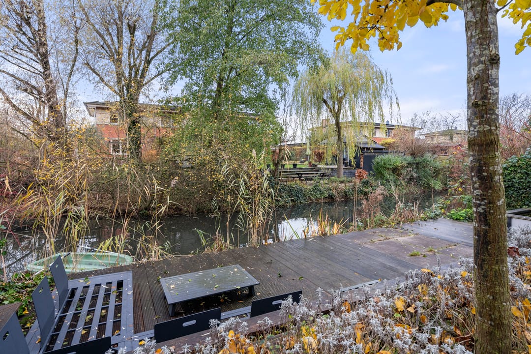 Foto 17 van Cerise 46