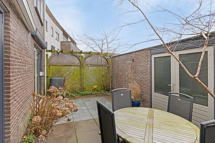 Foto 16 van Burgemeester Leenstraat 12