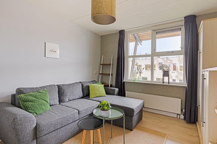 Foto 37 van Burgemeester Leenstraat 12