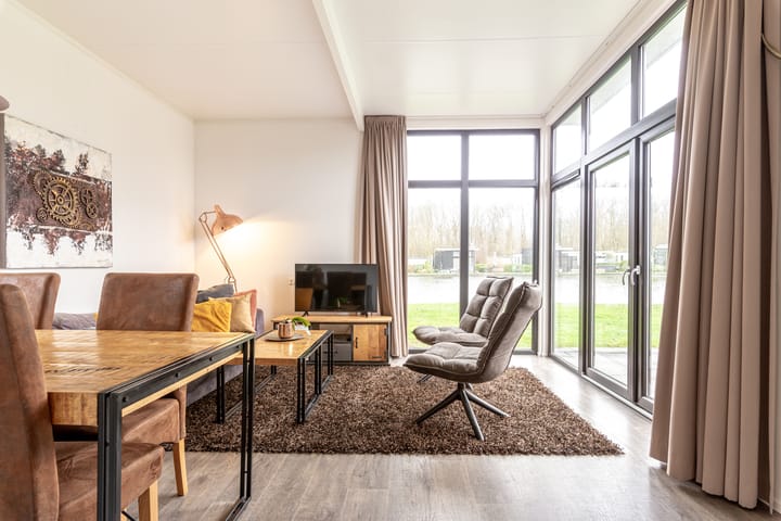 Foto 5 van Zuiderweg 2-257