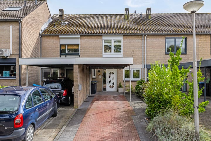 Foto 33 van Komerd 16