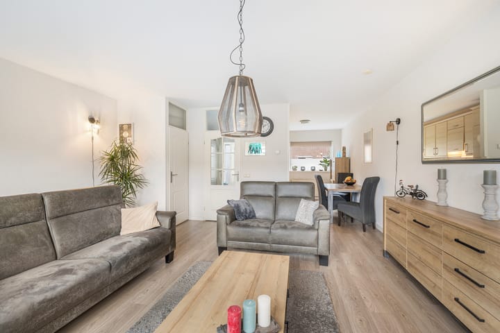 Foto 2 van Pauwoog 4