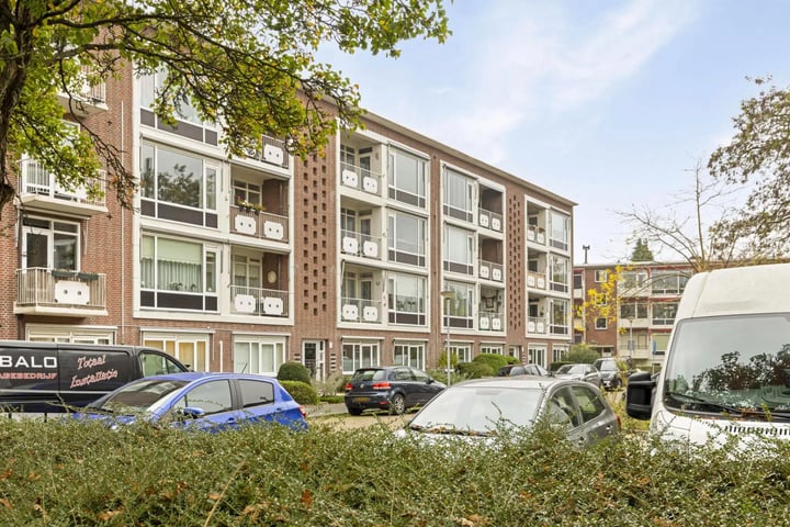 Bekijk foto 4 van Van Leeuwenhoekstraat 37