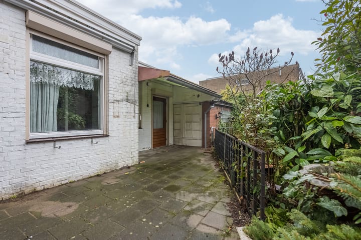 Foto 25 van Mirbachstraat 12