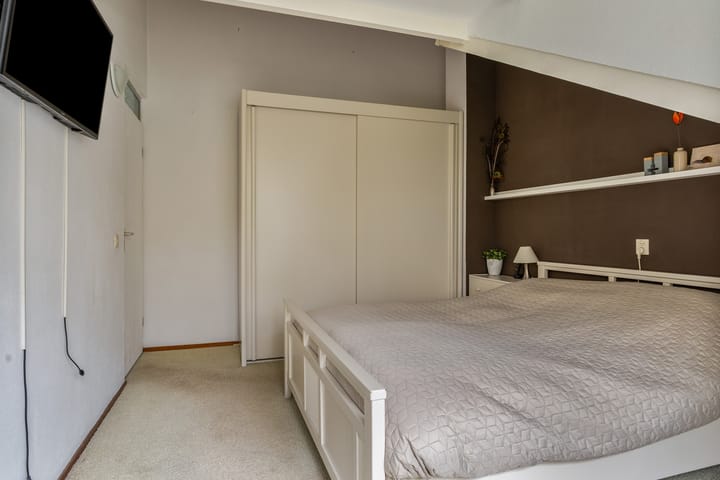 Foto 26 van Kennemerland 182