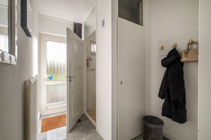 Photo 3 of Dr Ariënsstraat 101